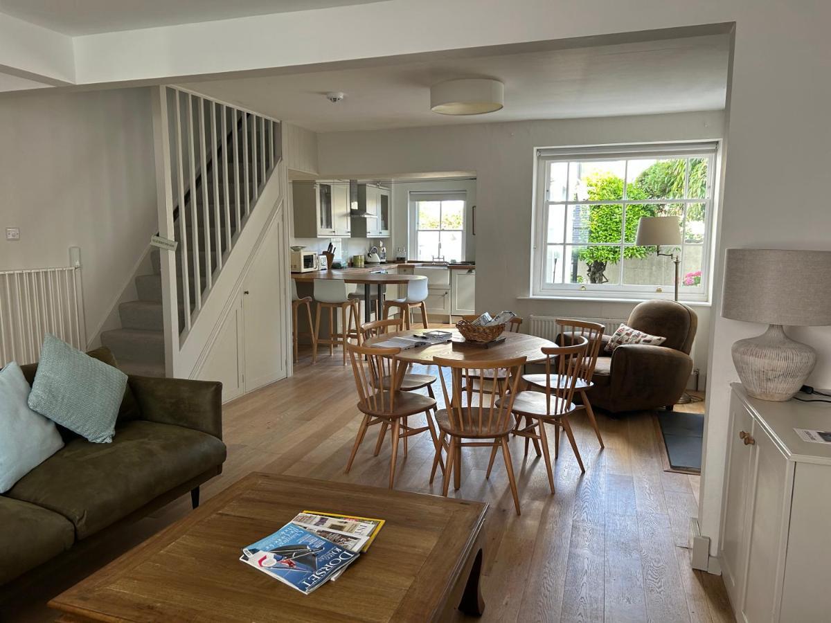 Billie'S Seaside Retreat Villa Lyme Regis Bagian luar foto