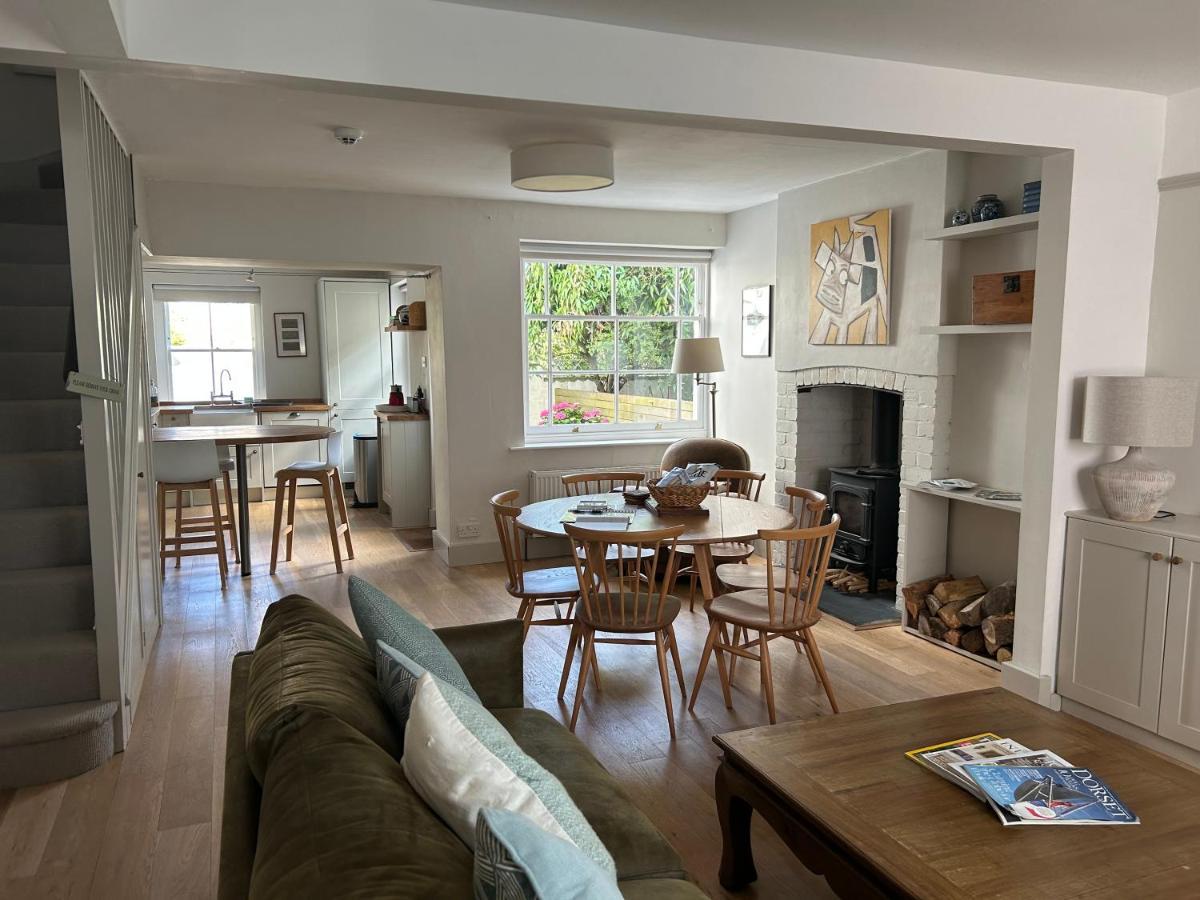 Billie'S Seaside Retreat Villa Lyme Regis Bagian luar foto