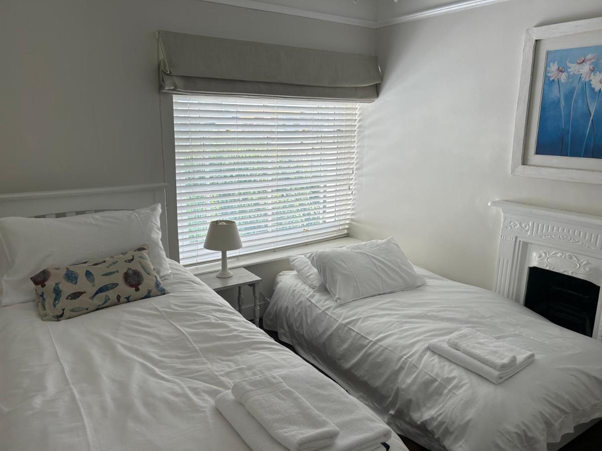 Billie'S Seaside Retreat Villa Lyme Regis Bagian luar foto