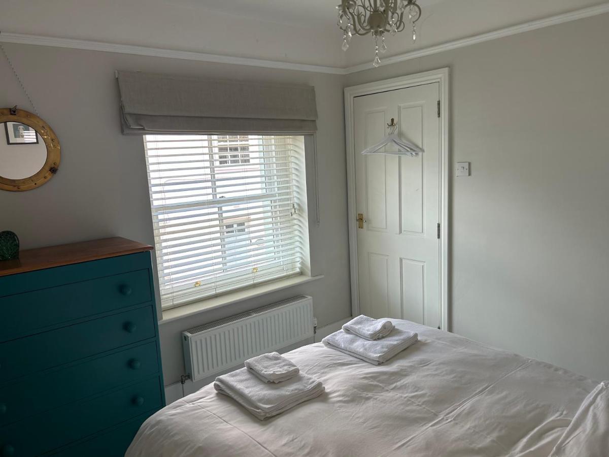 Billie'S Seaside Retreat Villa Lyme Regis Bagian luar foto
