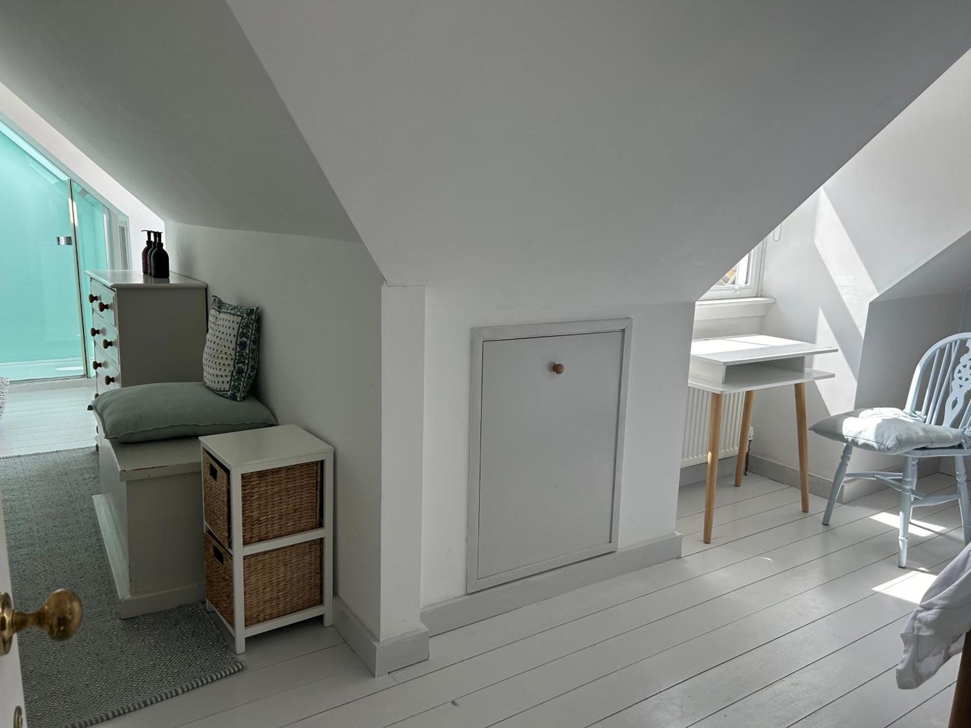 Billie'S Seaside Retreat Villa Lyme Regis Bagian luar foto